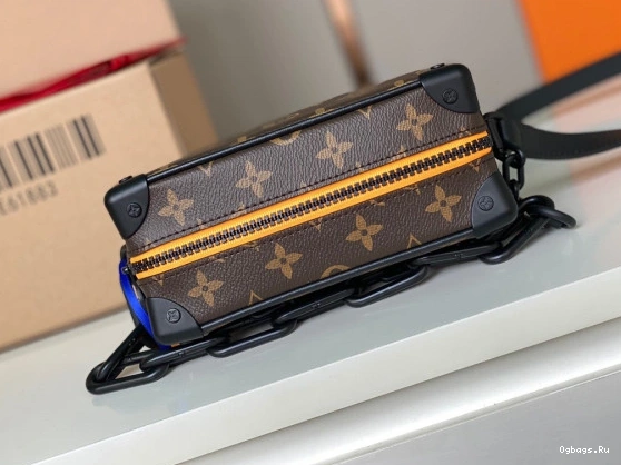 TRUNK LOUIS VUITTON SOFT 0801